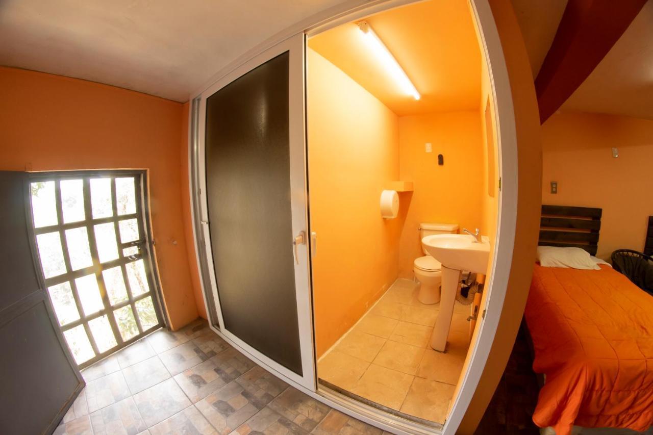 Euro Hostal Guatemala City Bagian luar foto