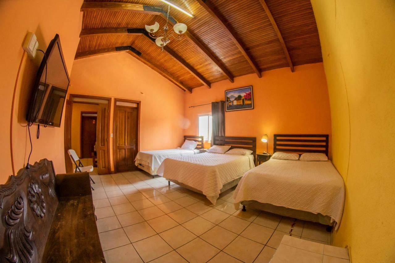 Euro Hostal Guatemala City Bagian luar foto